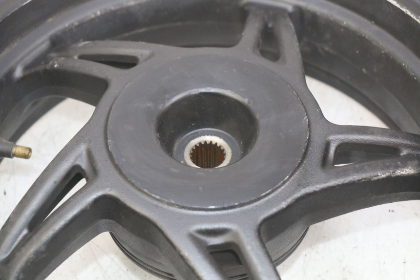 photo de JANTE ARRIERE KYMCO AGILITY RS 4T 50 (2009 - 2013) - Zoom composants