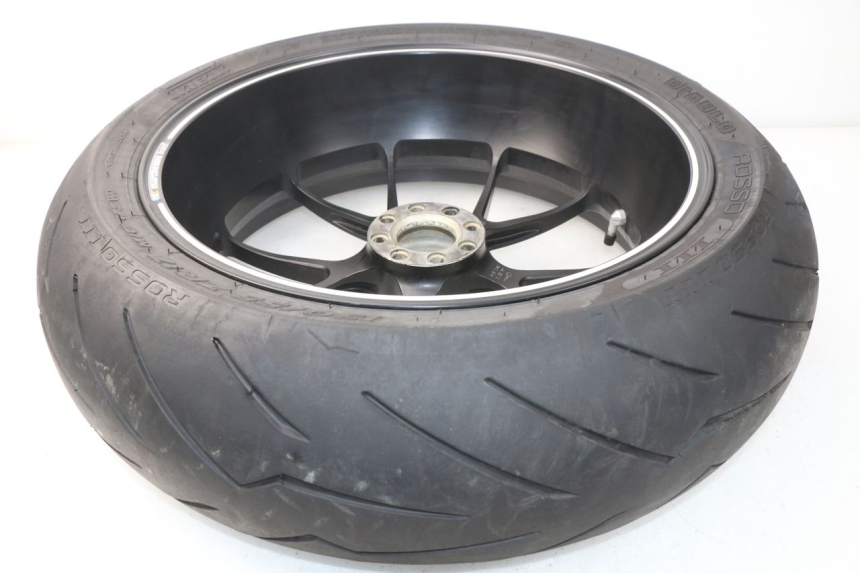 photo de JANTE ARRIERE MV AGUSTA BRUTALE R WALLY 910 (2008 - 2008) - Gros plan technique