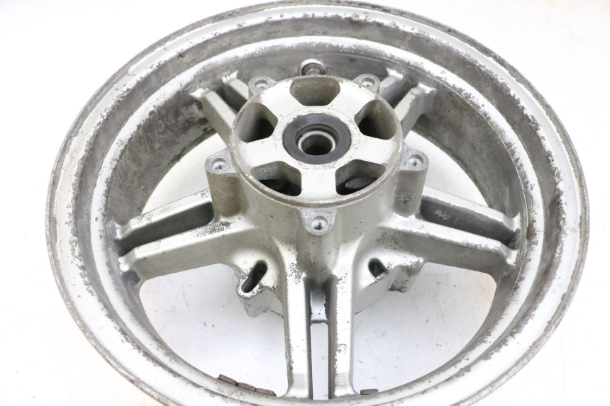 photo de JANTE ARRIERE SUZUKI BURGMAN EXECUTIVE ABS 650 (2006 - 2012) - Marquages et références