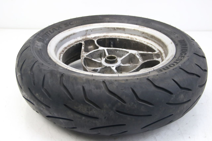 photo de JANTE ARRIERE BMW C1 125 (2000 - 2003) - Gros plan technique