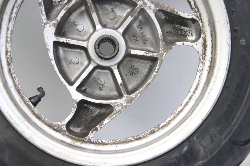 photo de JANTE ARRIERE BMW C1 125 (2000 - 2003) - Points de fixation