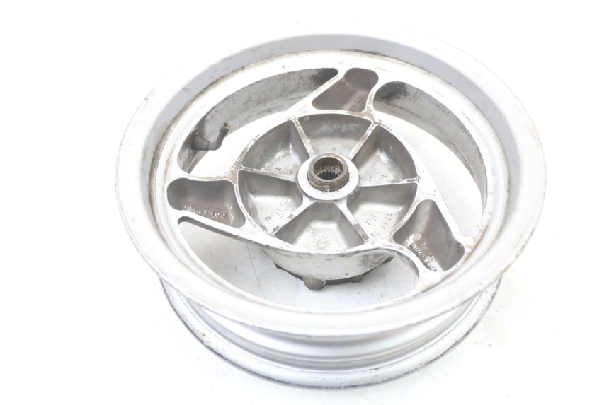 photo de JANTE ARRIERE BMW C1 125 (2000 - 2003) - Points de fixation