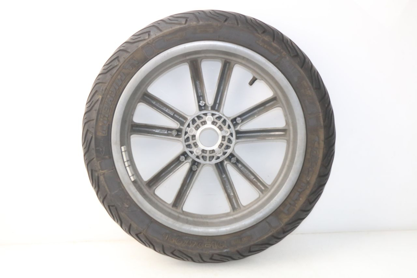 photo de JANTE ARRIERE PIAGGIO CARNABY 125 (2007 - 2011) - Détail de la pièce