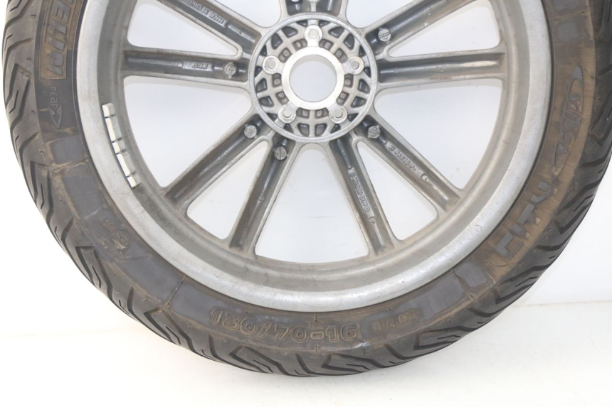 photo de JANTE ARRIERE PIAGGIO CARNABY 125 (2007 - 2011) - Marquages et références