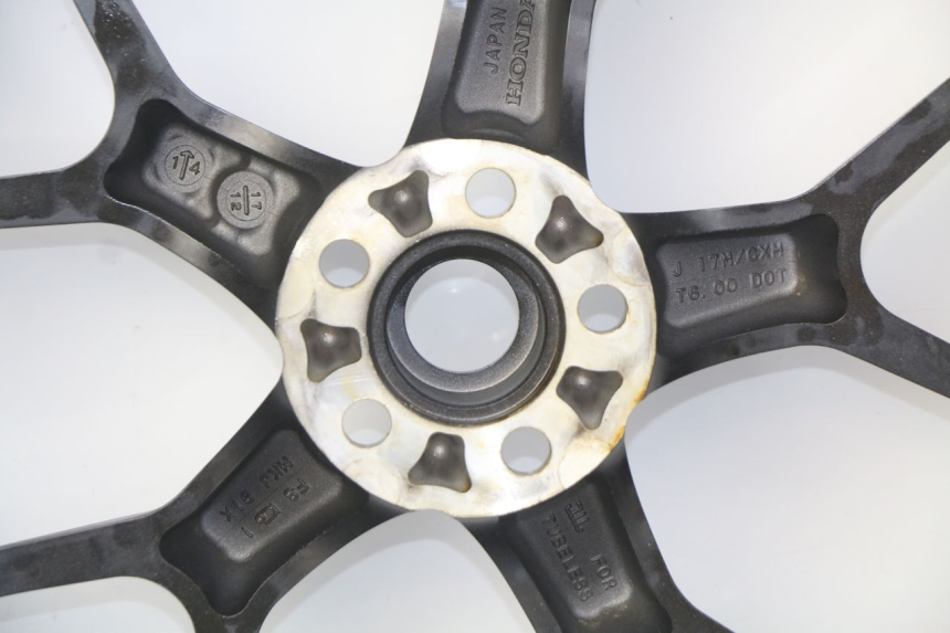 photo de JANTE ARRIERE HONDA CB R 1000 (2018 - 2023) - Focus structure