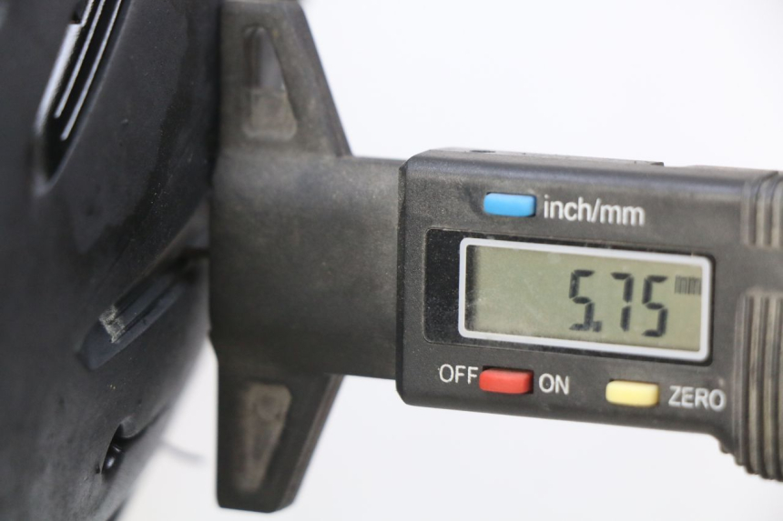 photo de JANTE ARRIERE HONDA CB R 1000 (2018 - 2023) - Autre angle de vue