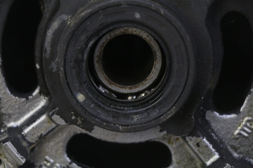 photo de JANTE ARRIERE HONDA CBF 500 (2004 - 2007) - Zoom composants