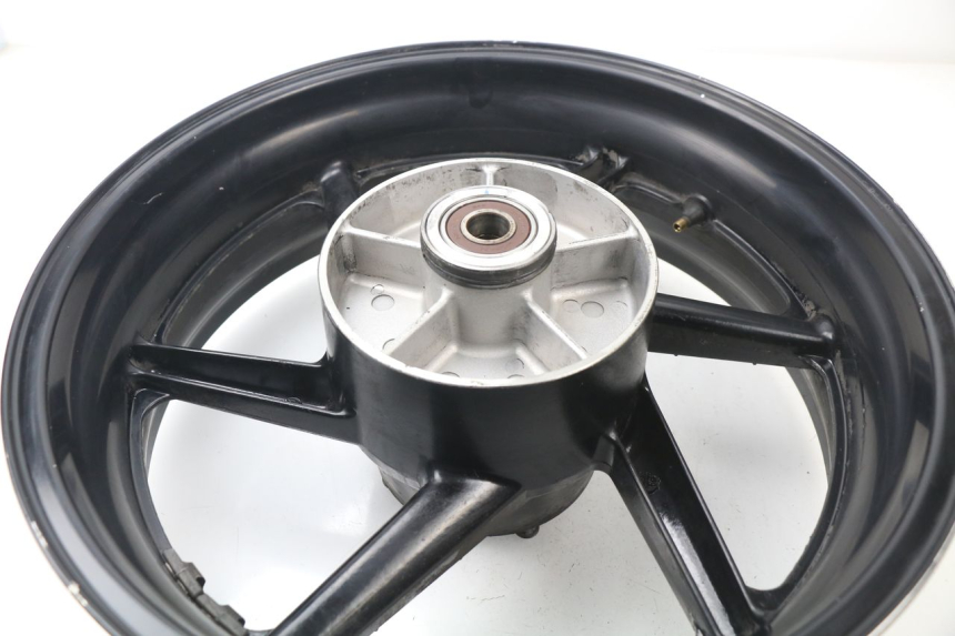 photo de JANTE ARRIERE HONDA CBR 919 RR FIREBLADE 900 (1998 - 1999) - Zoom état d’usage