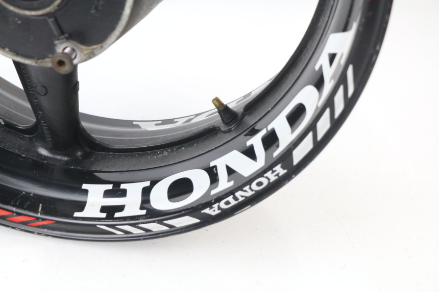 photo de JANTE ARRIERE HONDA CBR 929 RR FIREBLADE 900 (2000 - 2001) - Vue produit