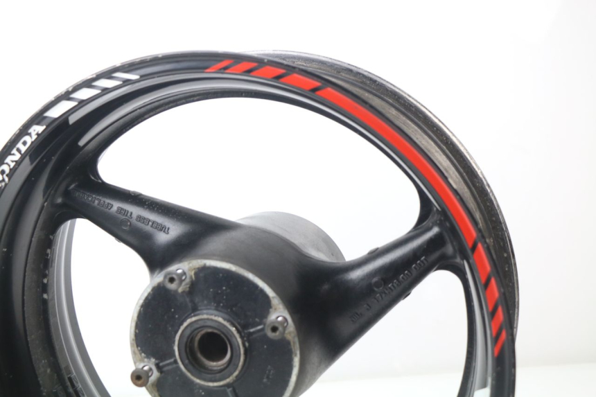 photo de JANTE ARRIERE HONDA CBR 929 RR FIREBLADE 900 (2000 - 2001) - État de surface