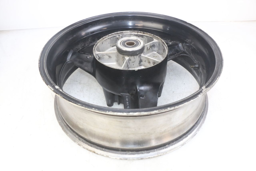 photo de JANTE ARRIERE HONDA CBR F SC25 1000 (1989 - 1992) - Marquages et références