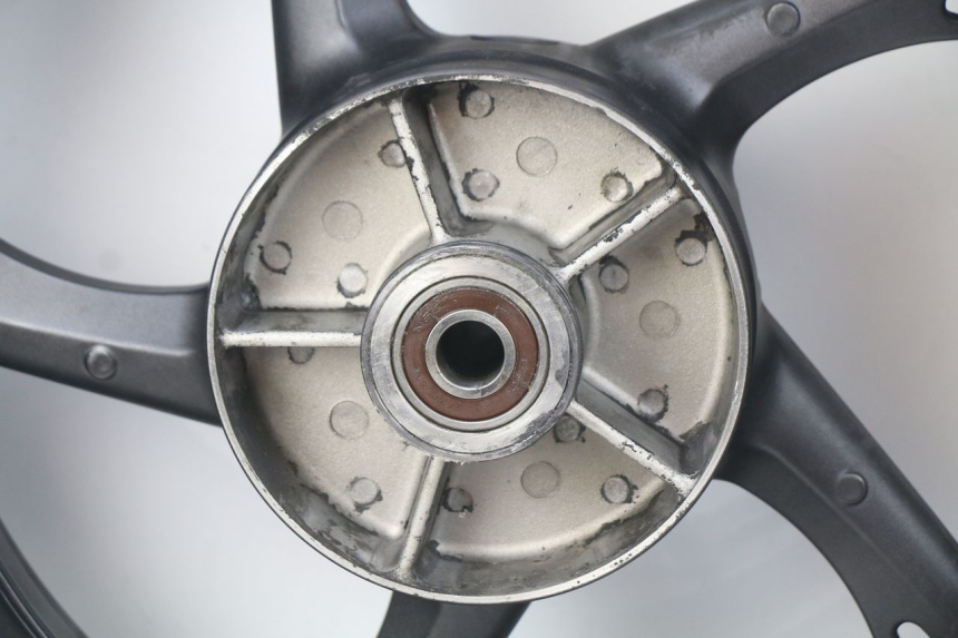 photo de JANTE ARRIERE HONDA CBRF CBR-F PC41 600 (2011 - 2013) - État de surface