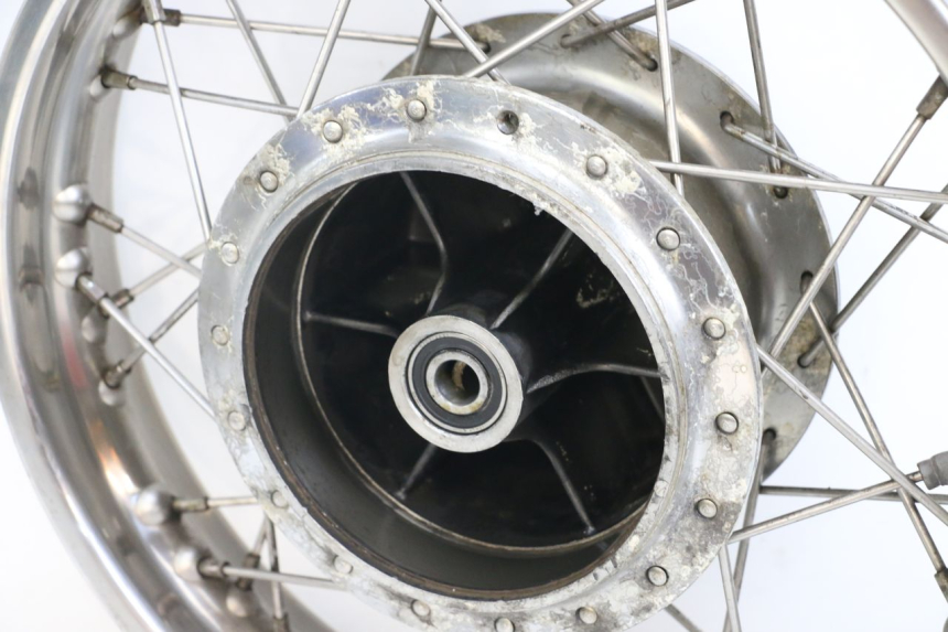 photo de JANTE ARRIERE APRILIA CLASSIC 125 (1995 - 2001) - État de surface