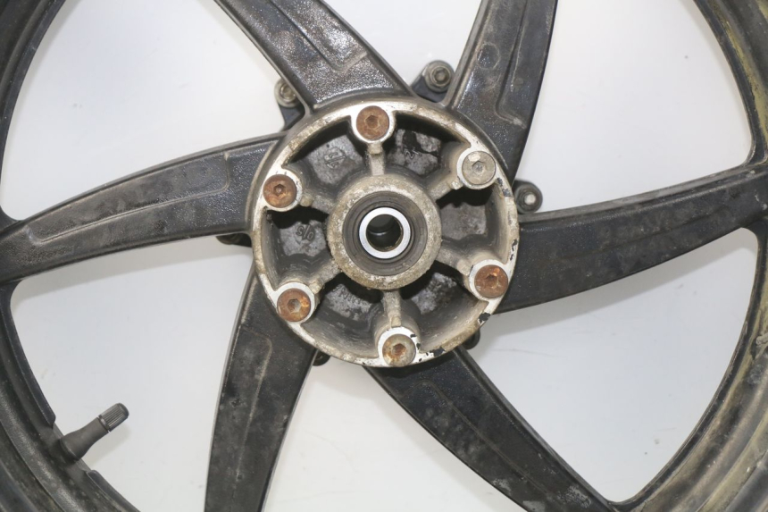 photo de JANTE ARRIERE HYOSUNG COMET GTR 125 (2007 - 2014) - Détails caractéristiques