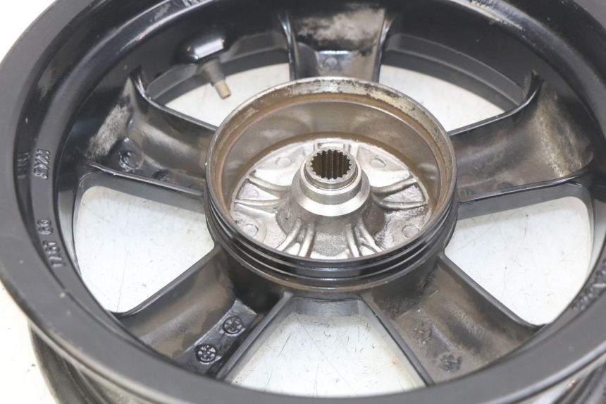 photo de JANTE ARRIERE SYM CROX 4T 50 (2016 - 2023) - État de surface