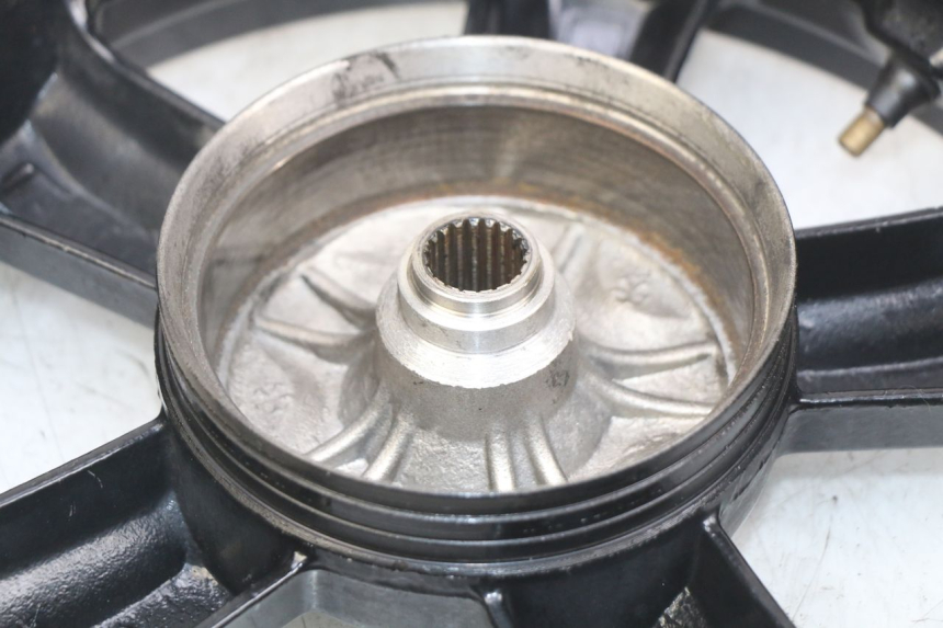 photo de JANTE ARRIERE SYM CROX 4T 50 (2016 - 2023) - Pièce contrôlée