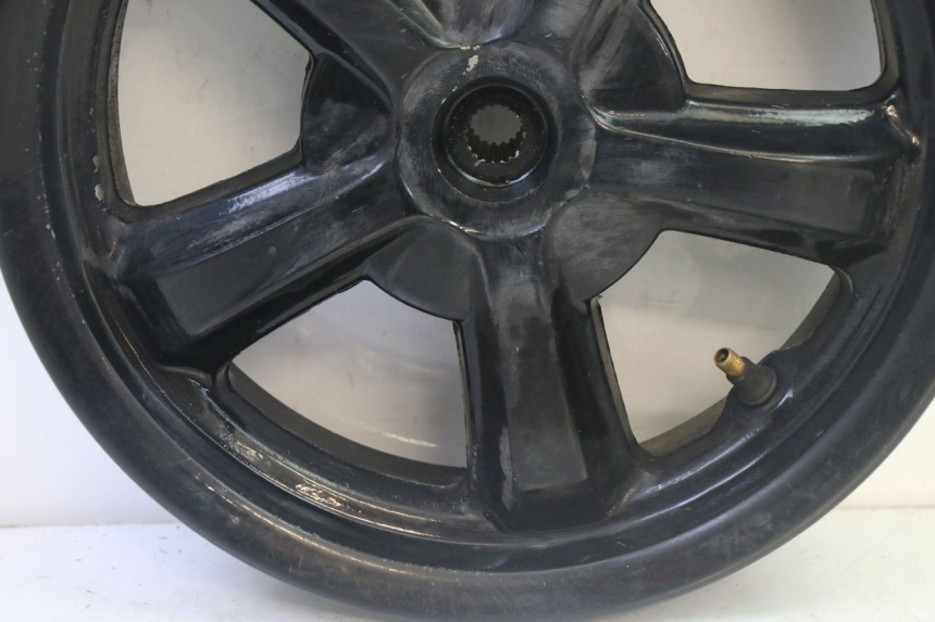 photo de JANTE ARRIERE SYM CROX 4T 50 (2016 - 2023) - Zoom état d’usage