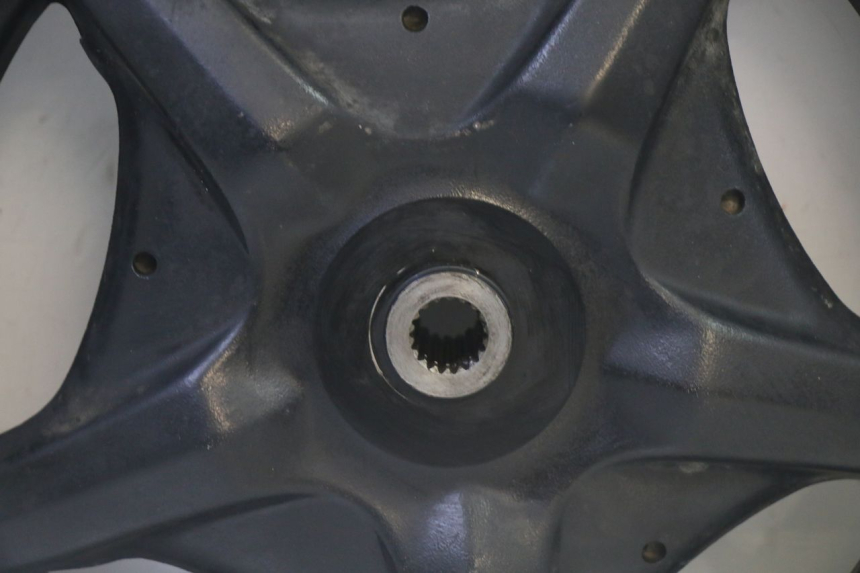 photo de JANTE ARRIERE YAMAHA CYGNUS X INJECTION 125 (2007 - 2013) - Autre angle de vue