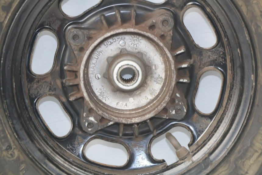 photo de JANTE ARRIERE SYM DD 50 (2005 - 2011) - Points de fixation