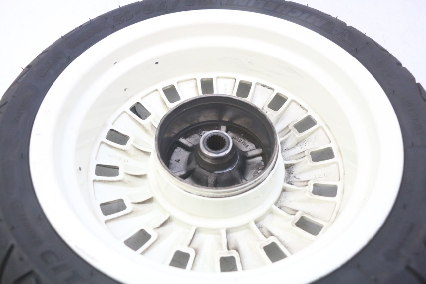 photo de JANTE ARRIERE PEUGEOT DJANGO 2T 50 (2014 - 2019) - Gros plan technique