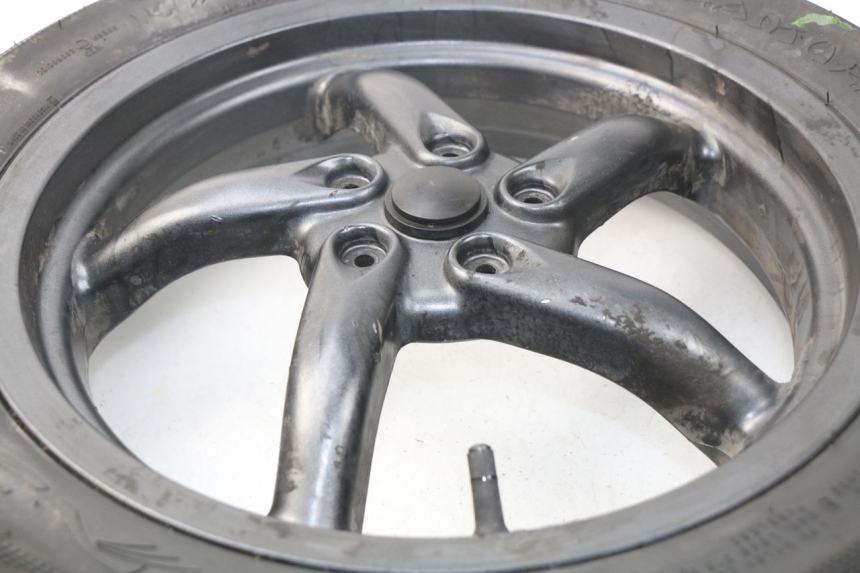 photo de JANTE ARRIERE GILERA DNA 50 (2000 - 2007) - Vue rapprochée