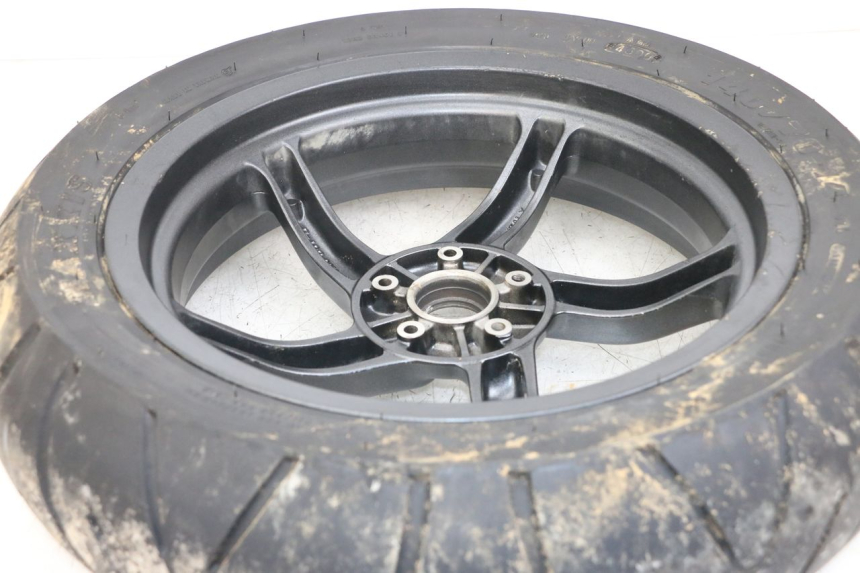 photo de JANTE ARRIERE GILERA DNA 50 (2000 - 2007) - Gros plan technique