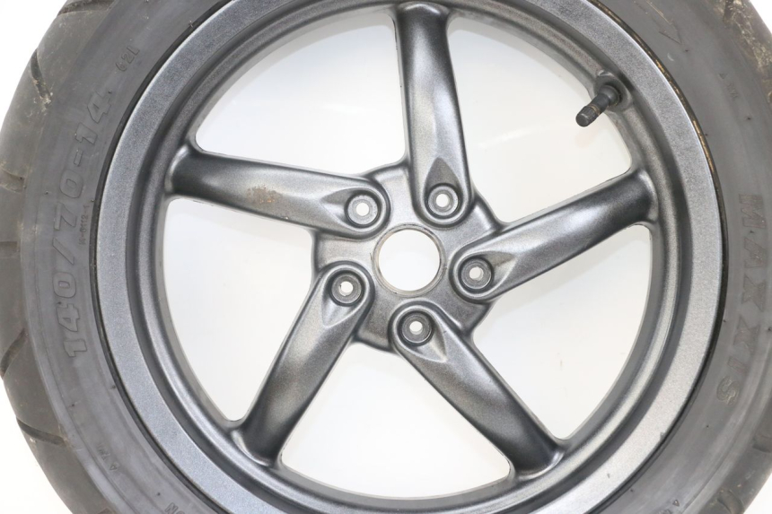 photo de JANTE ARRIERE GILERA DNA 50 (2000 - 2007) - Points de fixation