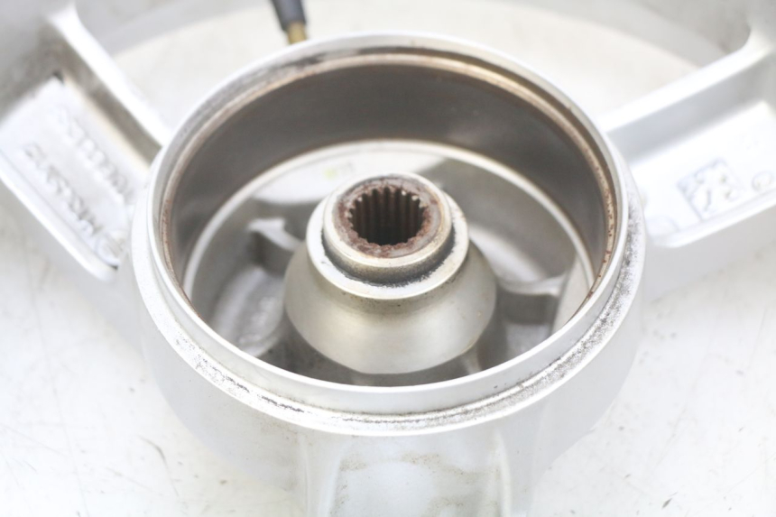 photo de JANTE ARRIERE PEUGEOT E-VIVACITY 1 (2012 - 2018) - Détails caractéristiques