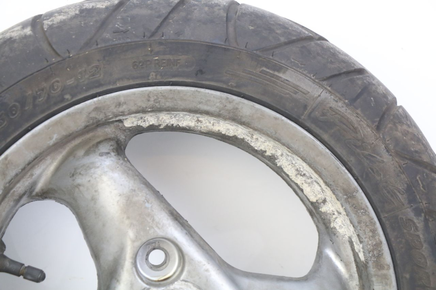 photo de JANTE ARRIERE PEUGEOT ELYSEO 125 (1999 - 2004) - Vue rapprochée