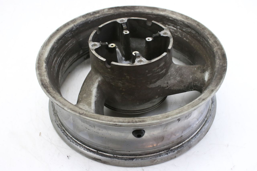 photo de JANTE ARRIERE HONDA FES S-WING SWING ABS 125 (2007 - 2015) - Gros plan technique