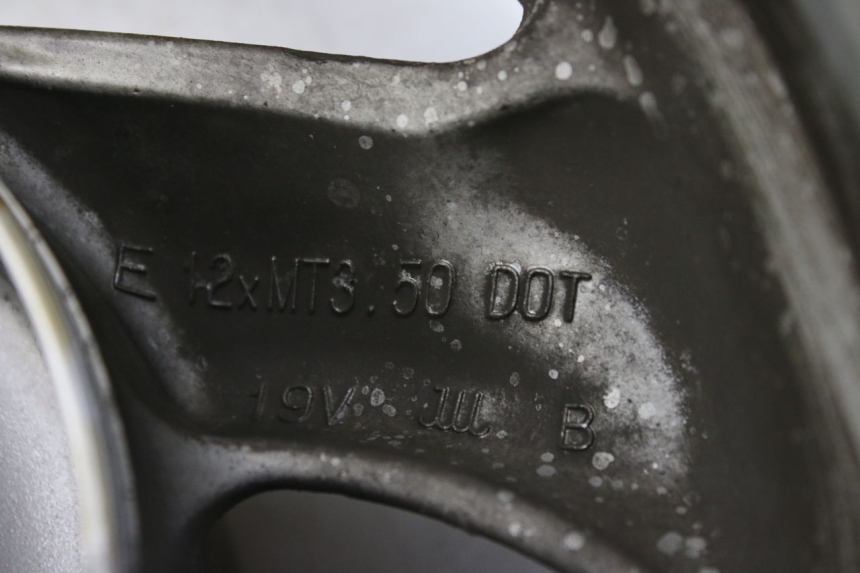 photo de JANTE ARRIERE HONDA FES S-WING SWING ABS 125 (2007 - 2015) - Vue d’ensemble