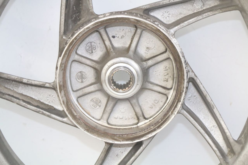 photo de JANTE ARRIERE SYM FIDDLE 2 50 (2008 - 2013) - Marquages et références