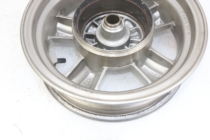 photo de JANTE ARRIERE SYM FIDDLE 3 III 125 (2014 - 2020) - Zoom composants