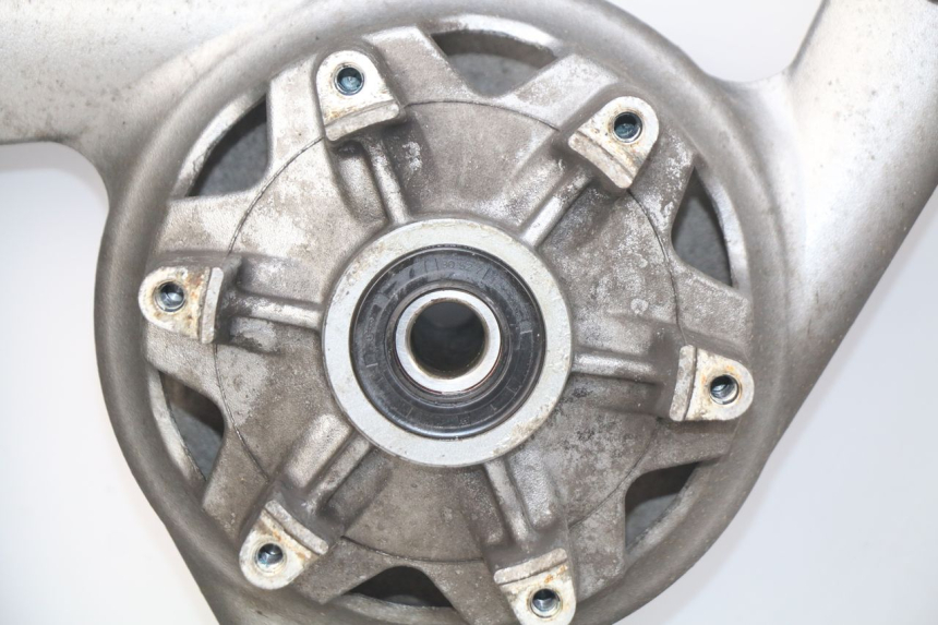 photo de JANTE ARRIERE YAMAHA FJ 3CX 1200 (1986 - 1996) - Zoom composants