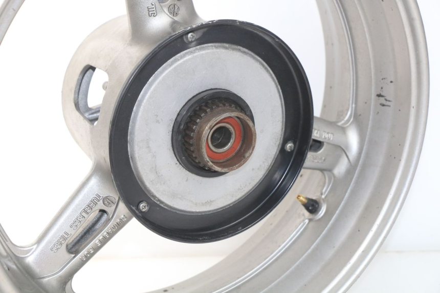 photo de JANTE ARRIERE YAMAHA FJR ABS 1300 (2006 - 2012) - Pièce contrôlée