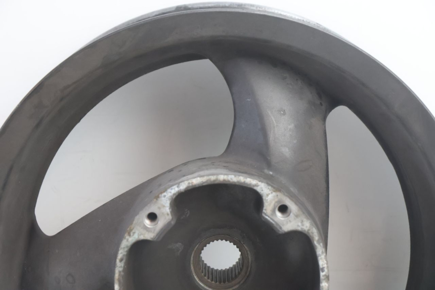photo de JANTE ARRIERE HONDA FJS SILVER WING SILVERWING 400 (2005 - 2008) - Détail de la pièce