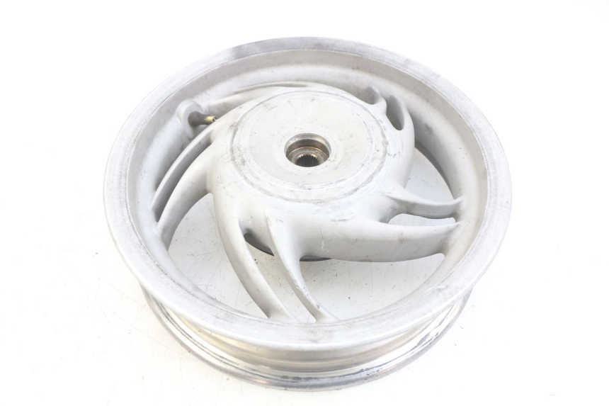 photo de JANTE ARRIERE PIAGGIO FLY 4T 50 (2013 - 2017) - Détails caractéristiques