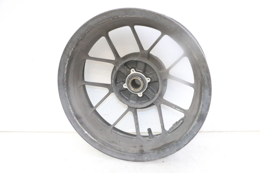 photo de JANTE ARRIERE HONDA FORZA ABS 300 (2013 - 2017) - Vue d’ensemble