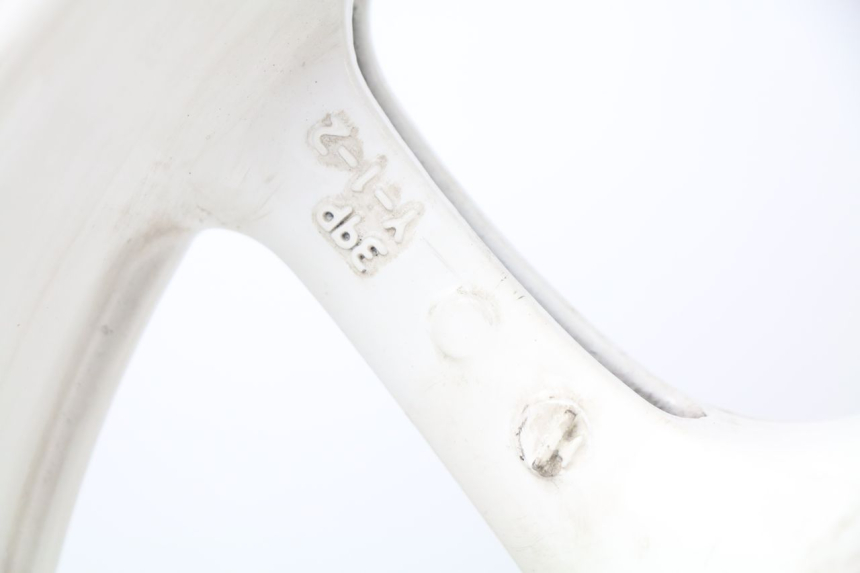 photo de JANTE ARRIERE YAMAHA FZ8 800 (2010 - 2016) - Détails caractéristiques