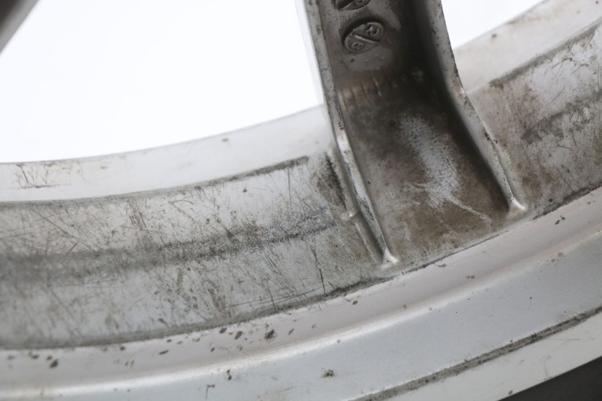 photo de JANTE ARRIERE PEUGEOT GEOPOLIS RS 125 (2007 - 2009) - Détails caractéristiques