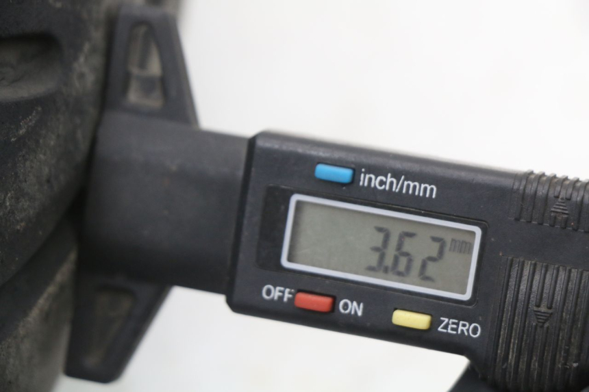 photo de JANTE ARRIERE PEUGEOT GEOPOLIS RS 125 (2007 - 2009) - Vue rapprochée