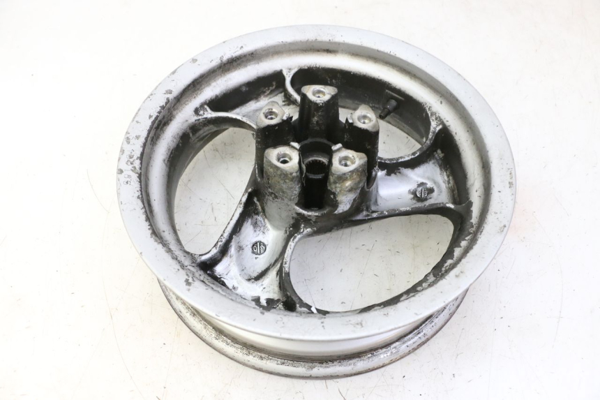 photo de JANTE ARRIERE KYMCO GRAND DINK 125 (2002 - 2007) - Détails caractéristiques