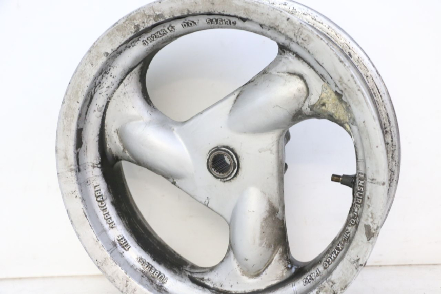 photo de JANTE ARRIERE KYMCO GRAND DINK 125 (2002 - 2007) - Points de fixation