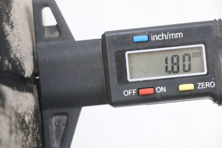 photo de JANTE ARRIERE SUZUKI GSX-F GSX  F 1100 (1988 - 1994) - Détail de la pièce