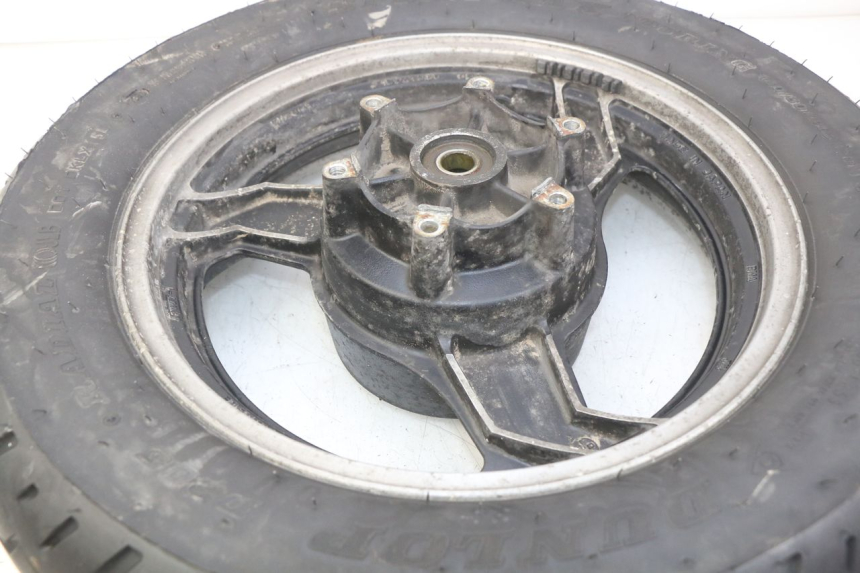 photo de JANTE ARRIERE SUZUKI GSX-F GSX  F 1100 (1988 - 1994) - Gros plan technique