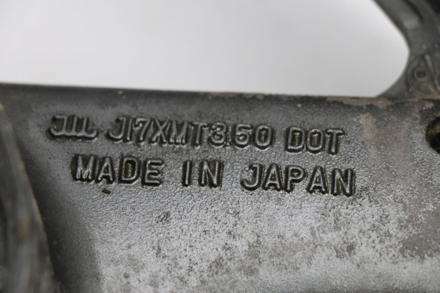 photo de JANTE ARRIERE SUZUKI GSXF GSX F 600 (1988 - 1997) - Autre angle de vue