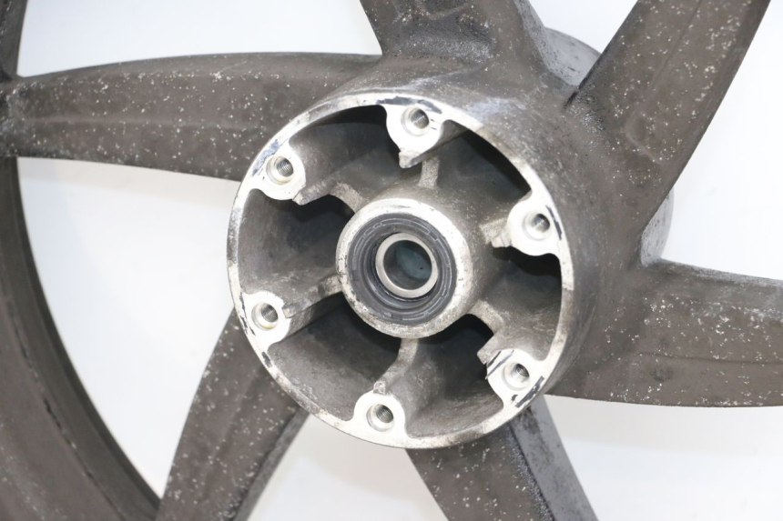 photo de JANTE ARRIERE HYOSUNG GTR 125 (2006 - 2008) - Autre angle de vue