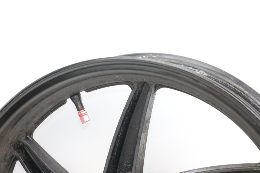 photo de JANTE ARRIERE HYOSUNG GTR 125 (2006 - 2008) - Points de fixation