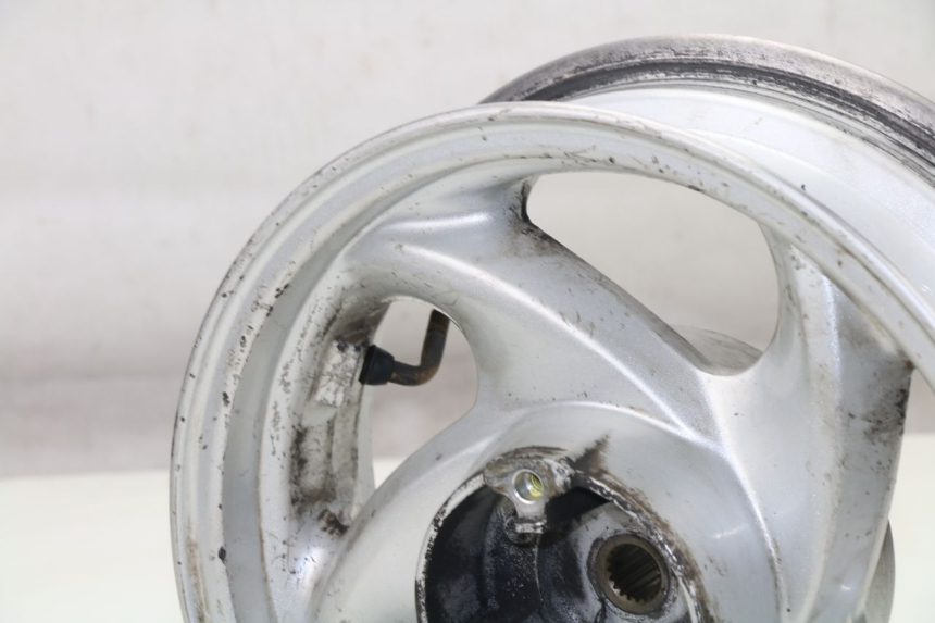 photo de JANTE ARRIERE SYM GTS EVO 125 (2009 - 2013) - Marquages et références