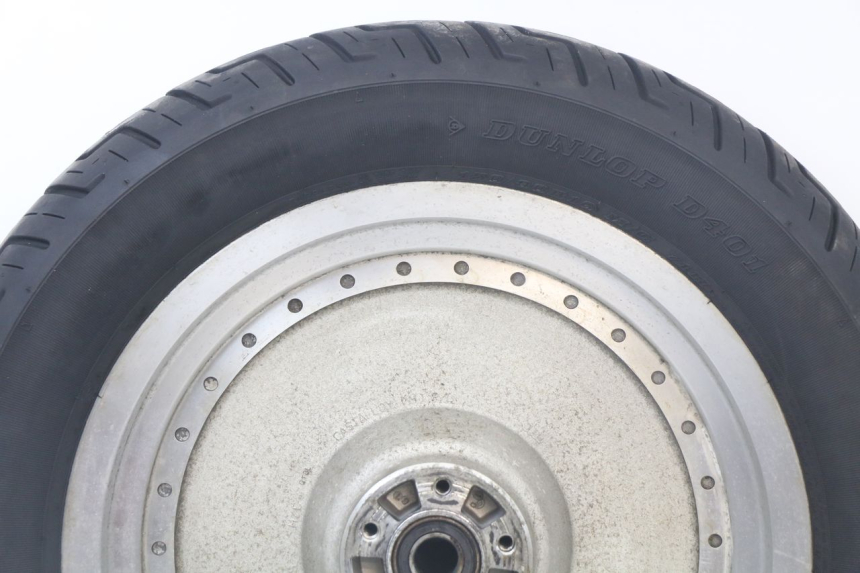 photo de JANTE ARRIERE HARLEY DAVIDSON SPORTSTER XL CUSTOM 883 (1999 - 2006) - Détails caractéristiques